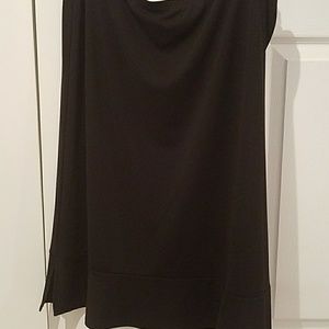 Black skirt with side slits